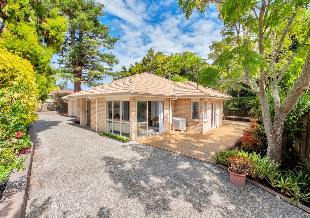 2 Matata Street Blockhouse Bay, Auckland City